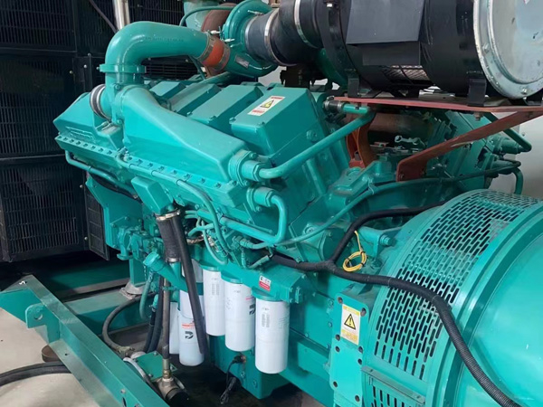 东宁更换100kW柴油发电机组机油时，需要注意哪些事项？